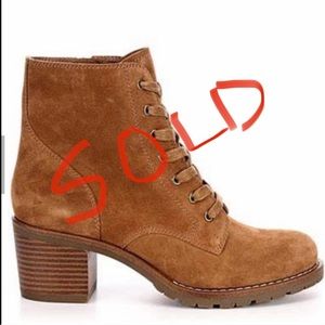 Bjorndal lace up TAN ankle boot size 6 1/2